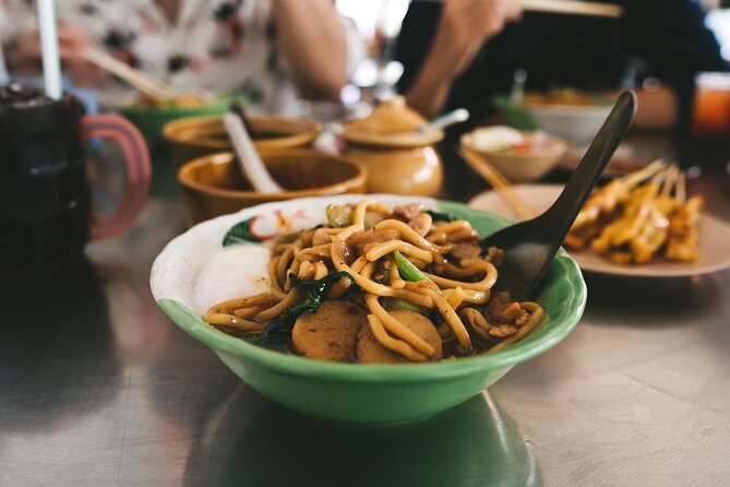 2 Hours Phuket Old Town Street Food Walking Tour - Aroon Po Chana: roti, curry, and home-style dishes