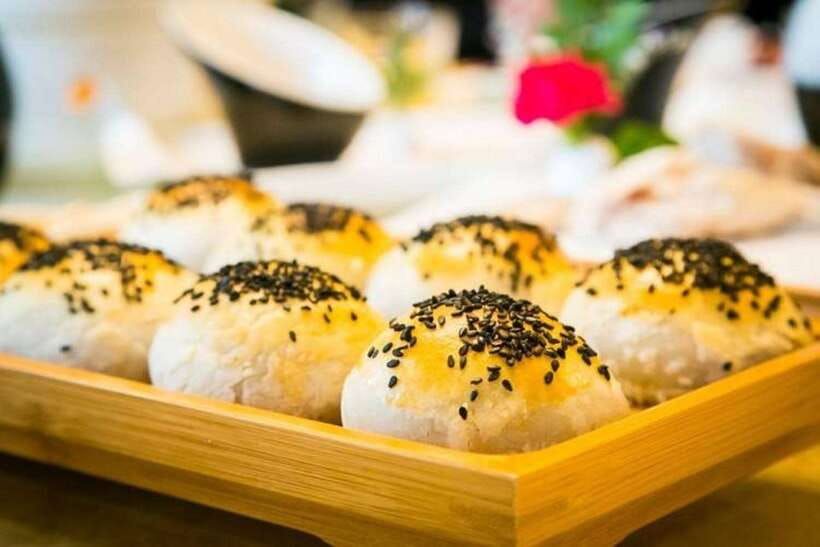 3-Hour Shanghai Street Food Tasting & Old Town Private Tour - Should you book the Shanghai street-food tour?