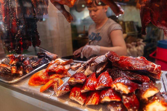A Taste of Singapore: Hawker Center Private Customized Food Tour - Timing, meeting points, and the heat