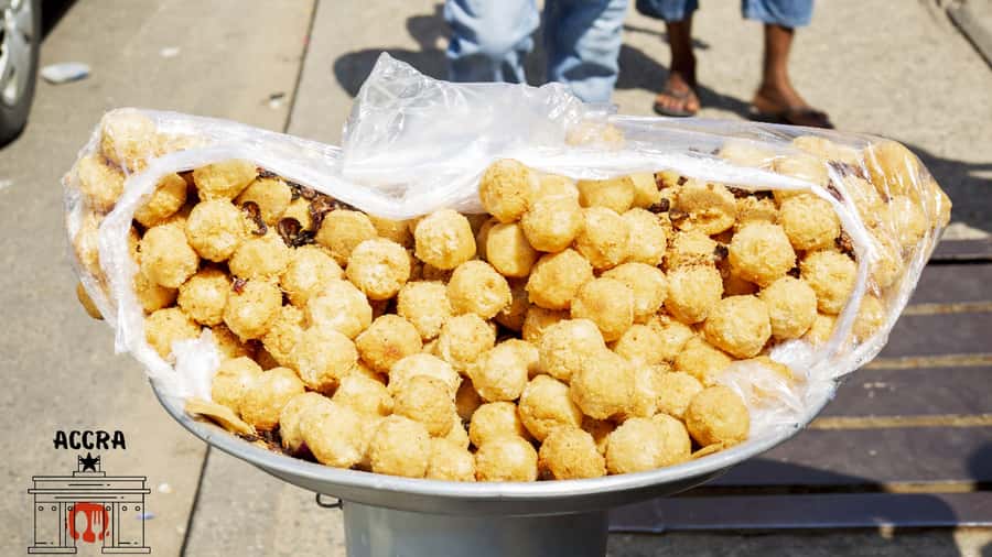 Accra Street Food Tour: Makola Market Tour With Full Lunch - Meeting the guide at Ghana School of Law