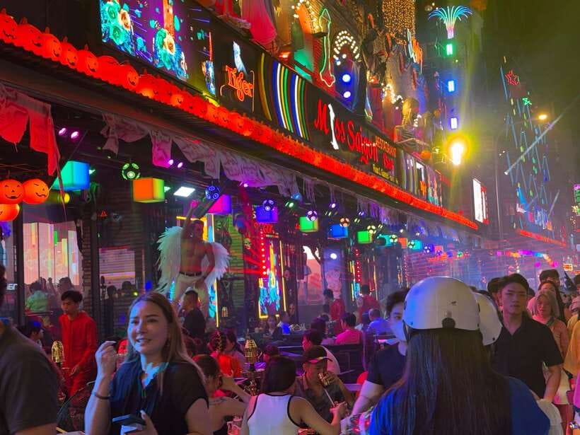 Acoustics Live Music And Saigon Night Life Street Food Tour - Key Points Before You Book