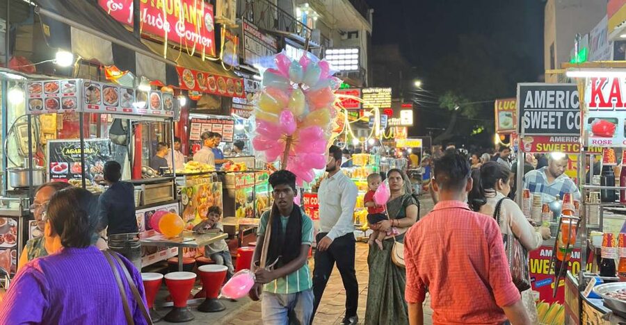 Agra: Sadar Bazar Food Market Night Walking Tour by Tuk-Tuk - Starting with a hotel pickup and a tuk-tuk ride