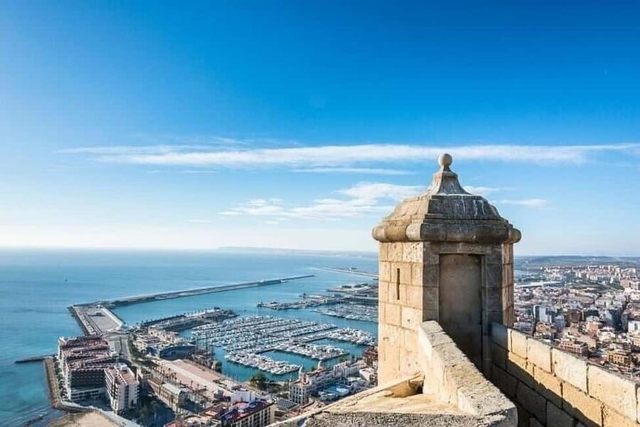 Alicante: Best Street Food Tour With A Local Guide - Paseo de Gomiz: a seaside opening