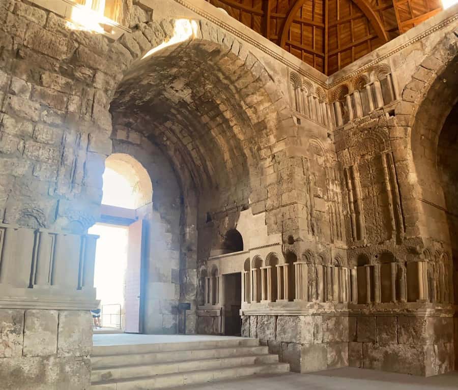 Amman Heritage Tour: Street Food, Local Culture & Art - Hotel Pickup and Private Transport