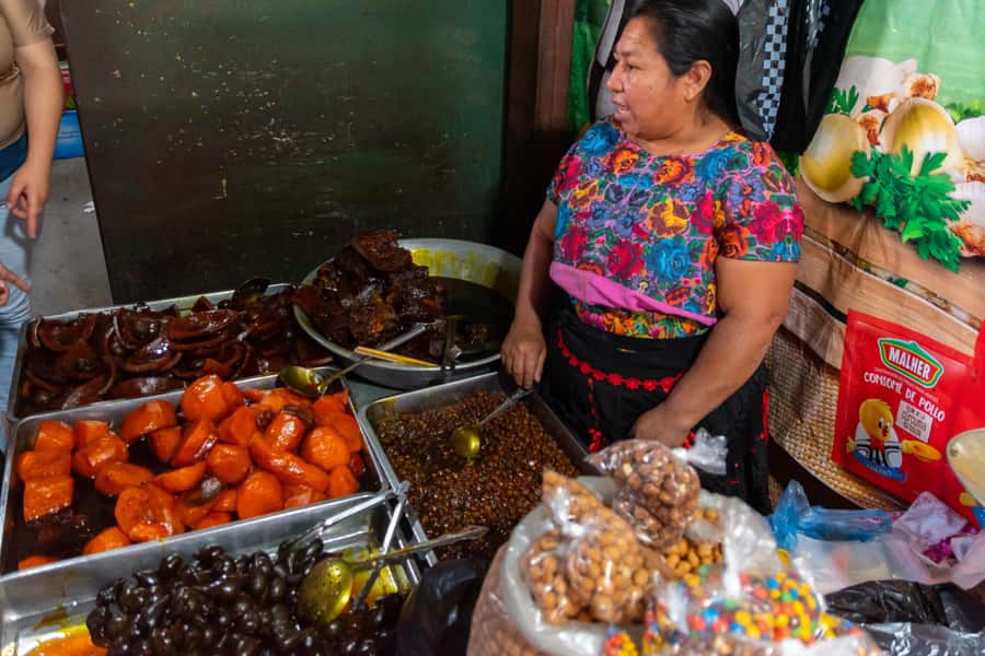 Antigua Guatemala: Street Food Walking Tour with Tastings - Sweets, coffee, atol, and two local drinks