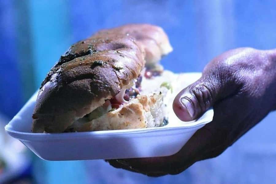 Antigua Local: Evening Street Food Tour with Dinner - Shucos and Chalupas at small comedores