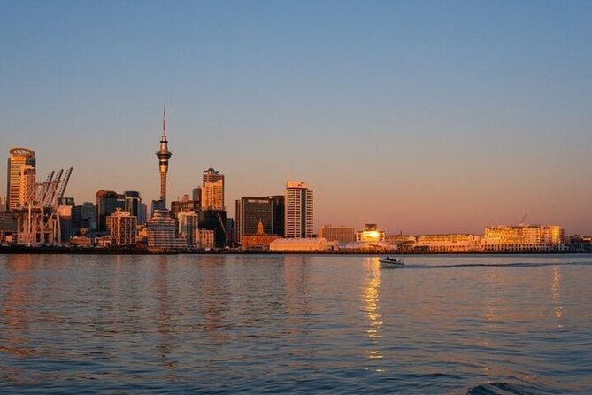 Auckland Best Street Food Tour With A Local Guide - Meeting Auckland City Hall first