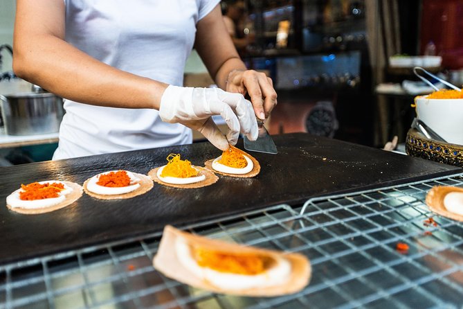 Authentic Street Food Tour in China Town Bangkok - Eating your way through Chinese-Thai Chinatown