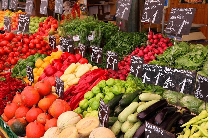 Authentic Vienna Food Tour inc. lunch, street food, 3 drinks - Key points at a glance