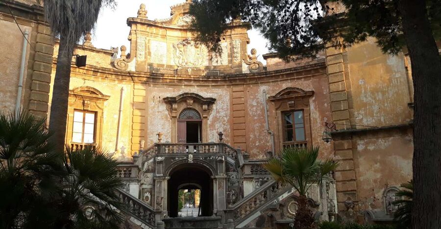 Bagheria: tour of Villa Palagonia and Street Food itinerary - What makes this Bagheria tour worth your time