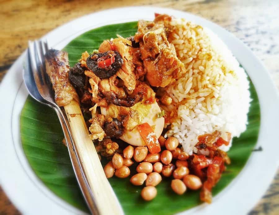 Bali: Authentic Culinary Street Food Experience Tour - A Noon Start and a Full Eight Hours on the Road