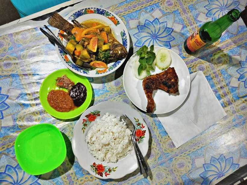 Bali - Ubud Night Market Food Tour - Why Megibung Adds Meaning