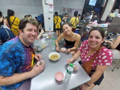 Chinatown Food Tour with Michelin Food Stalls
