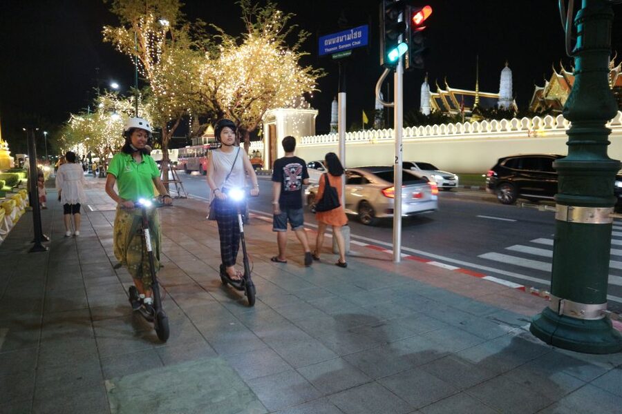 Bangkok: E-Scooter Night Tour with Local Street Food - How safe and comfortable is the scooter ride?