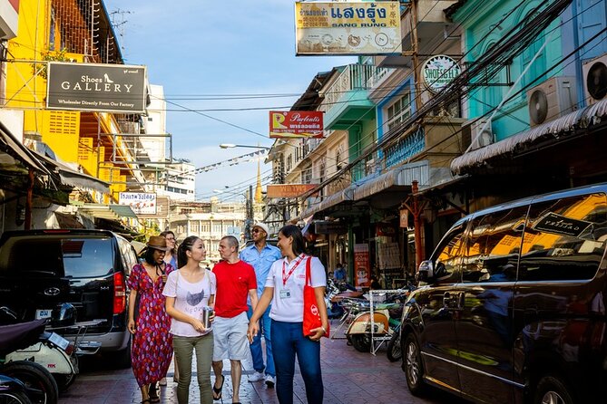 Bangkok Hidden Gems: Talad Noi, Chinatown & Street Food Tour - Crossing into Chinatown as the city wakes up