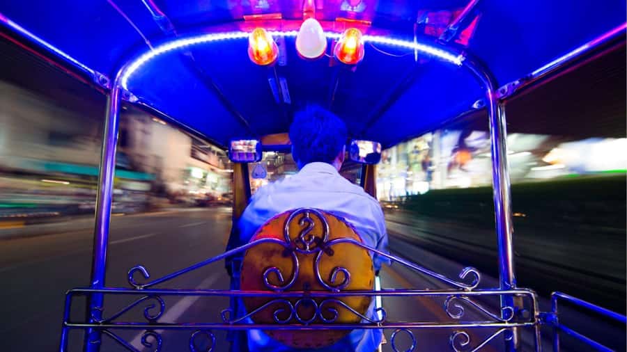 Bangkok: Lebua Sky Bar & China Town Street Food by Tuk Tuk - Should you book this evening tour?