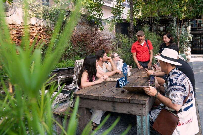Bangkok: Talad Noi Hidden Gems & Street Food Adventure - Group size, timing, and physical effort