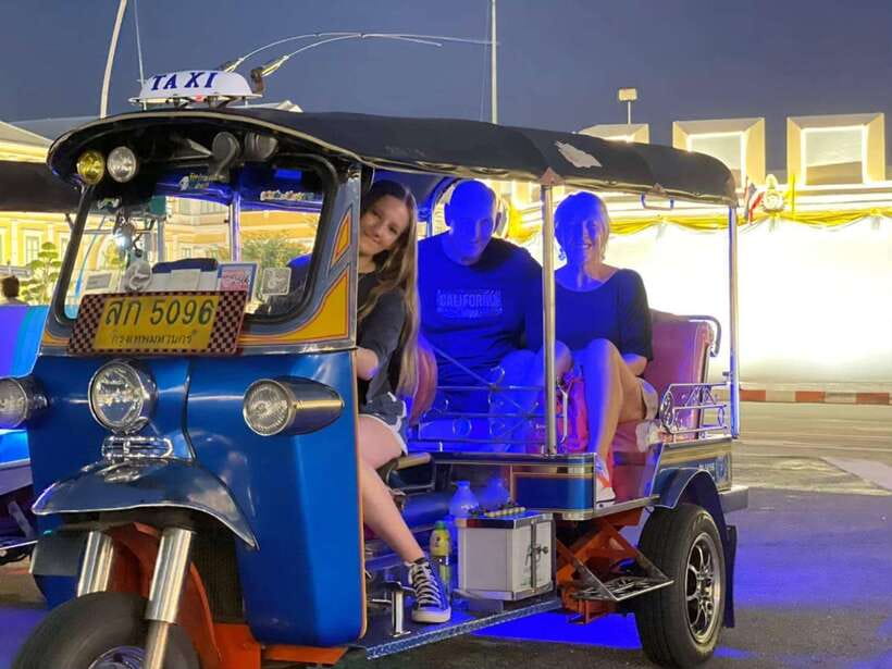 Bangkok Tuk-Tuk by Night with Chinatown Street Food Meal - Why Bangkok works better after dark