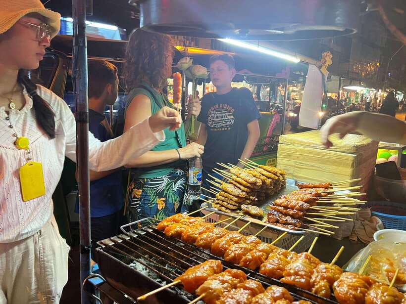 Bangkok Tuk-Tuk by Night with Chinatown Street Food Meal - The tuk-tuk ride through Bangkok’s old city