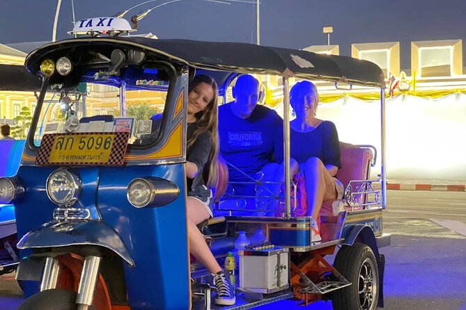 Bangkok Tuk-Tuk Tour by Night with Chinatown Street Food Meal - Starting at Saphan Taksin and the Chao Phraya River
