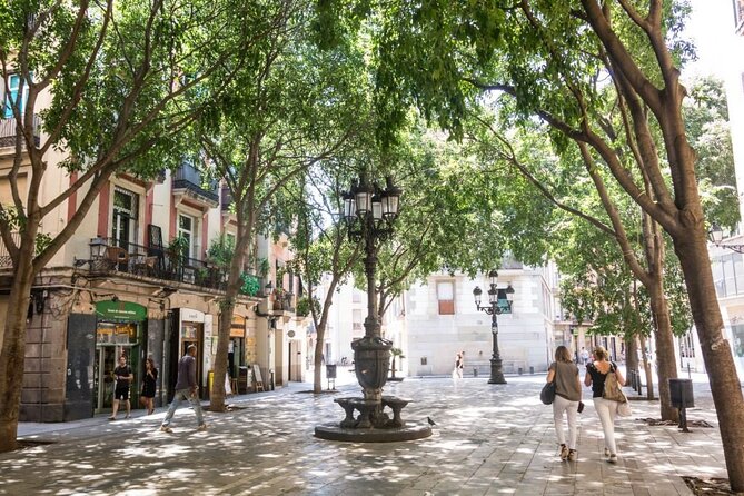 Barcelona Food Markets Private Tour with Tastings - Reading Barcelona through La Boqueria
