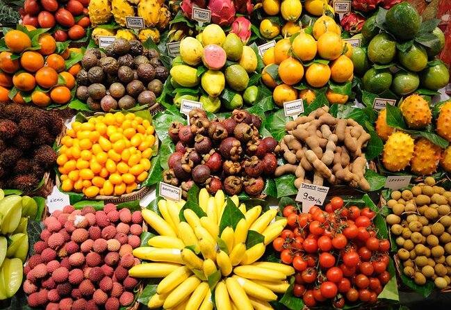 Barcelona Street Food Tour with Local Market & City Center Visit - What makes this Barcelona food walk worth considering