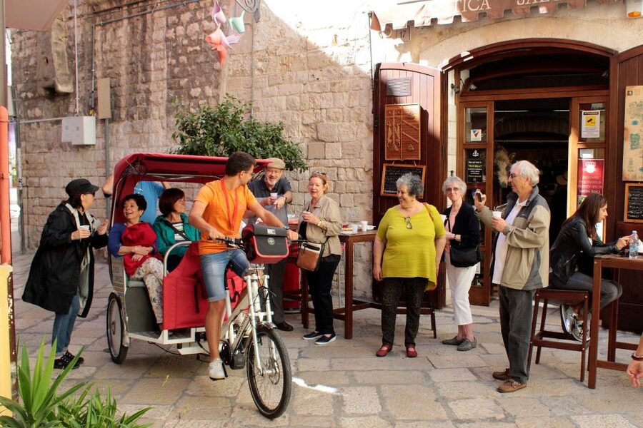 Bari: Rickshaw Street Food Tour - Saint Nicholas, Saint Sabinus, and Swabian Castle