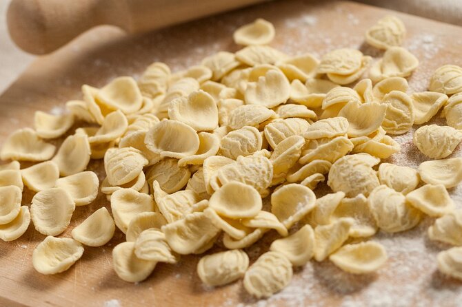 Bari: Street Food Walking Tour with a Local Guide - Pasta and the taste of local tradition