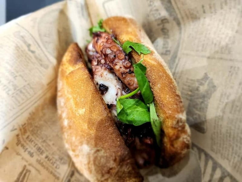 Bari: The Ultimate Street Food Tour with a Local - Panzerotto, Bari’s famous folded parcel