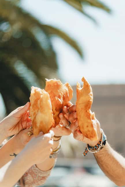 Bari: Walking Street Food Tour - The bakery stop and fresh focaccia barese