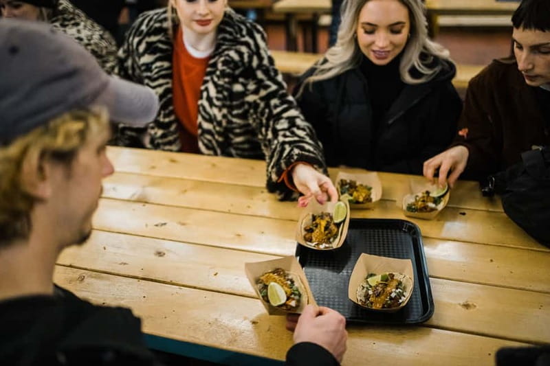 Belfast: Guided Craft Beer and Street Food Tour - Belfast’s pub stops and the craft beer scene