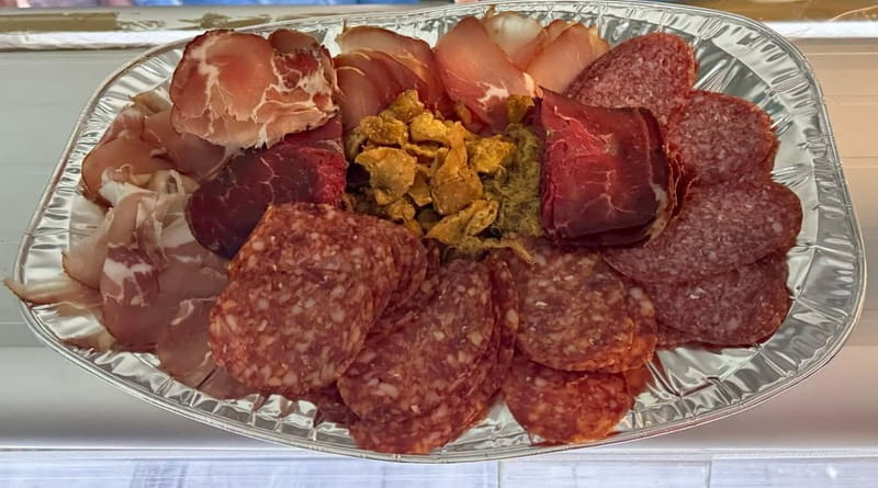 Belgrade: Street Food and Drinks Tour with 20+Tastings - Who should book this Belgrade food tour?