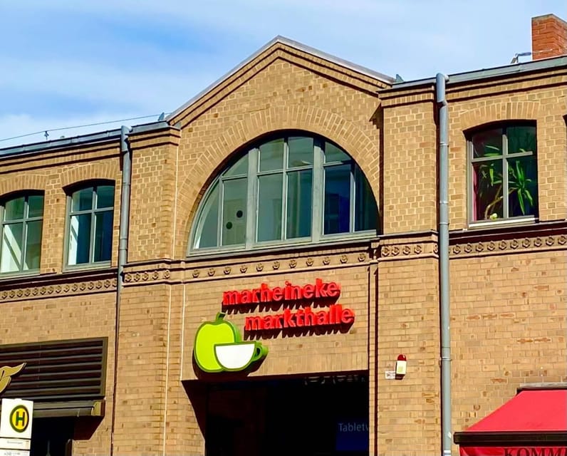 Berlin: Street Food Tour with 10 Tastings - Public transport is part of the route