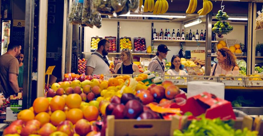 Bologna: Guided Food Markets Tour - Eating through the Quadrilatero