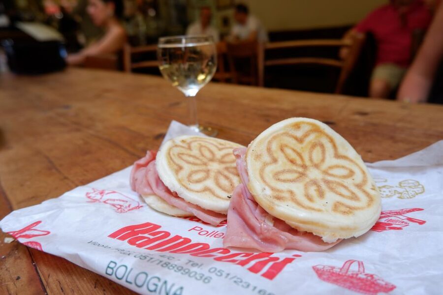 Bologna: Guided Food Markets Tour - What the $50 price really covers