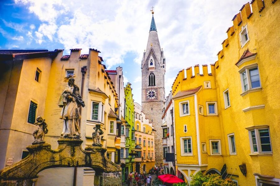 Bolzano: Private Street Food Walking Tour - Starting at Piazza Walther in Central Bolzano
