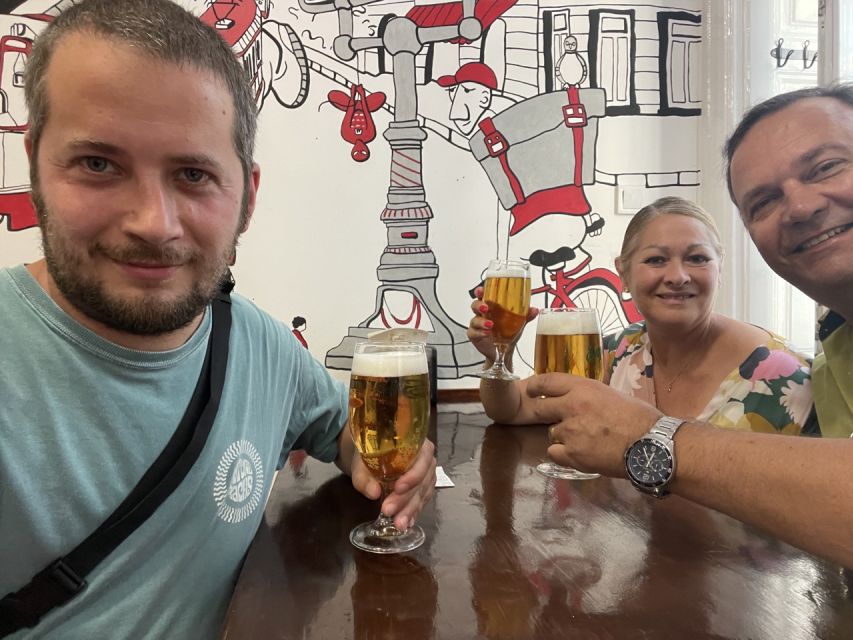 Budapest Bites: A street food adventure (3 iconic dishes) - Three street foods, with room for context