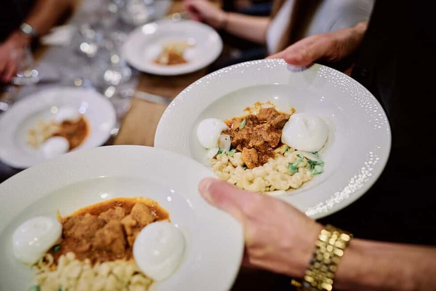 Budapest: Guided Street Food Tour with Sweet Wine - First tastes: soup and Hungarian street food