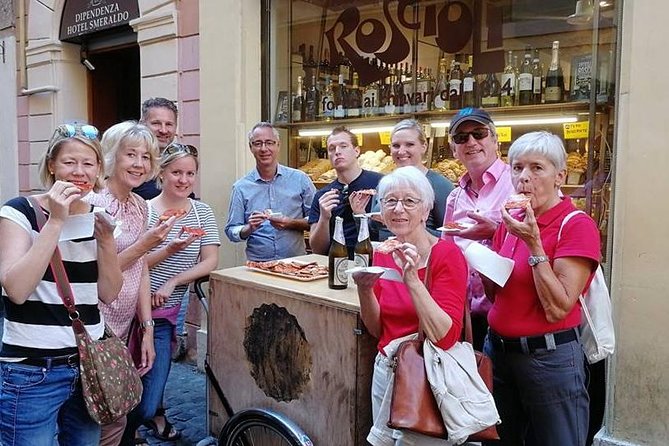 Budget Street Food Tour of Campo de Fiori, Jewish Ghetto & Pantheon with Gelato - Torre Argentina and the story of Julius Caesar