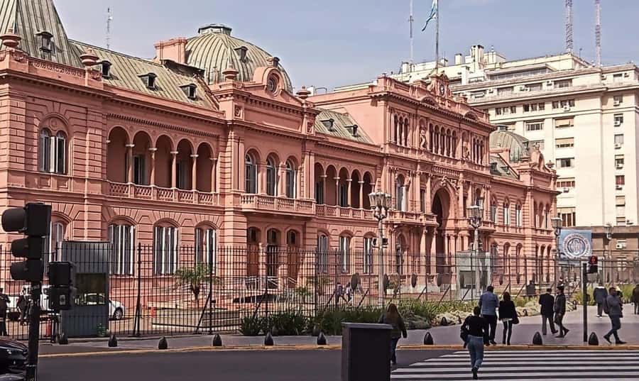 Buenos Aires Premium city tour with street food - The street food finish adds real value
