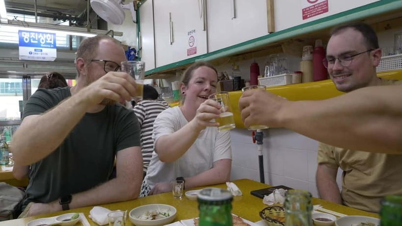 Busan: Food Market Tour, Smash Seafoods and Street Foods - Food Quantity and Dietary Limits