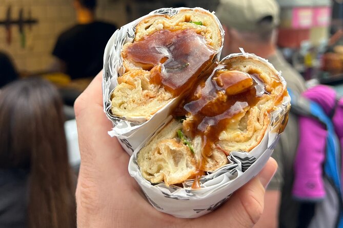 Camden Market Food Tour of 7 Tastings, Gin, Street Food & More - The Good Mixer connects food with music