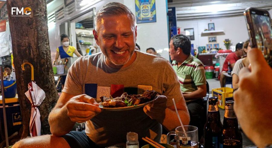 Can Tho: Walking street food tour designed by local chef - Trying Mekong Delta Specialties
