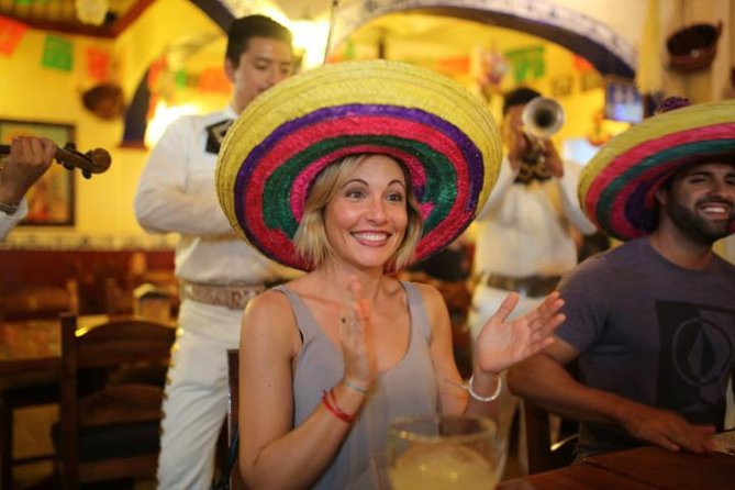 Cancun Taco Tour, Local Beer and Night Market with Transportation - Churros and evening life at Parque de las Palapas
