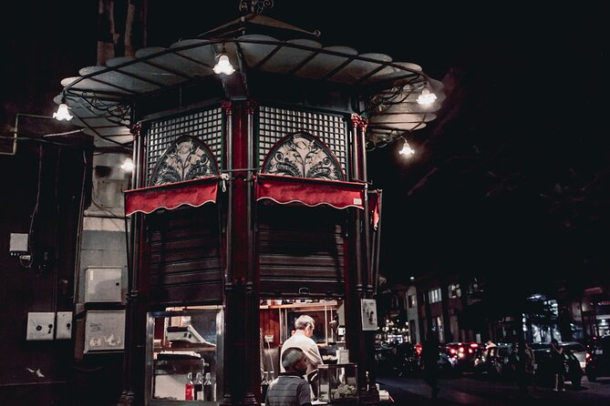 Catania authentic Street Food - Piazza Stesicoro adds a final central landmark