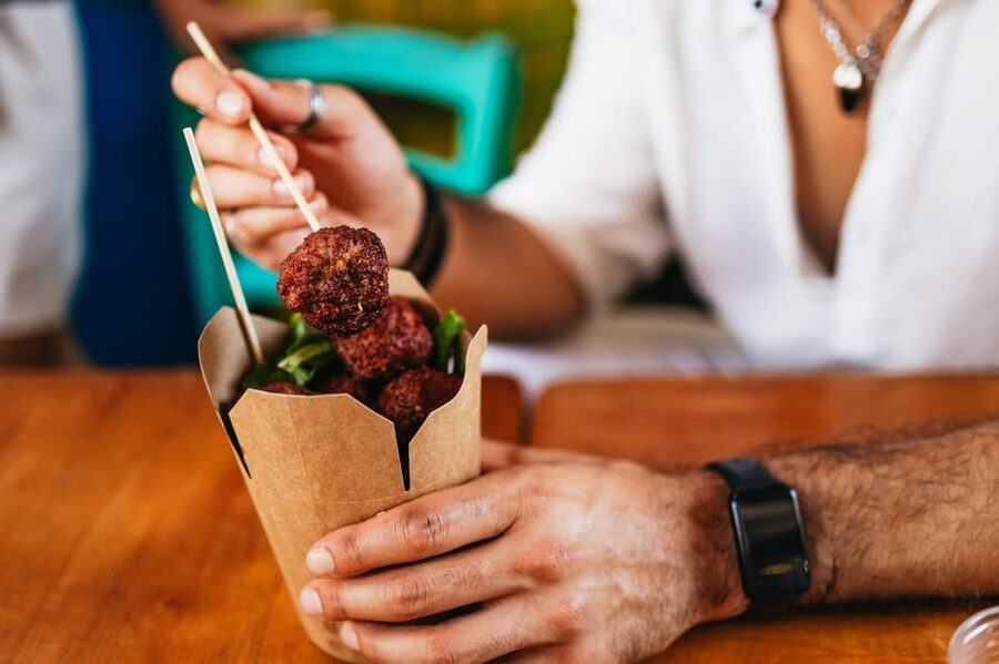 Catania: Guided Street Food Walking Tour - Pescheria and the first savory bites
