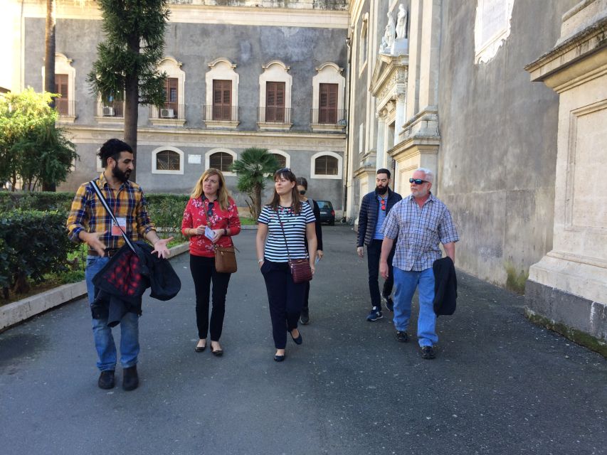 Catania Night Street Food & Backstreet Tour with a Local - Key things to know before you book