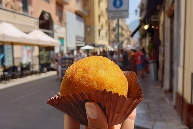 Catania Sicilian Street Food Tour: Small Group by Do Eat Better - Why the guides matter so much