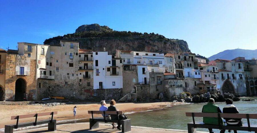 Cefalù: Street Food Tour with Tastings - Returning through Cefalù’s old town