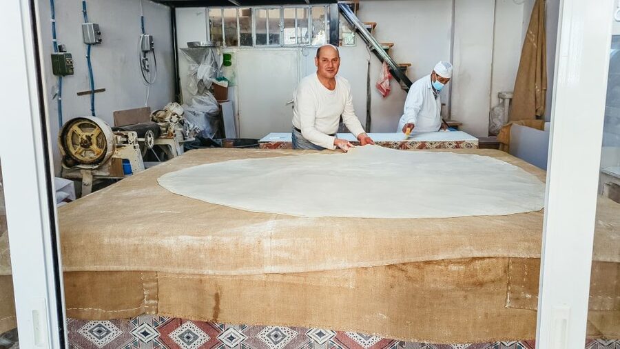 Chania: Old Town Highlights Guided Tour with Street Food - Who should book this four-hour walk?